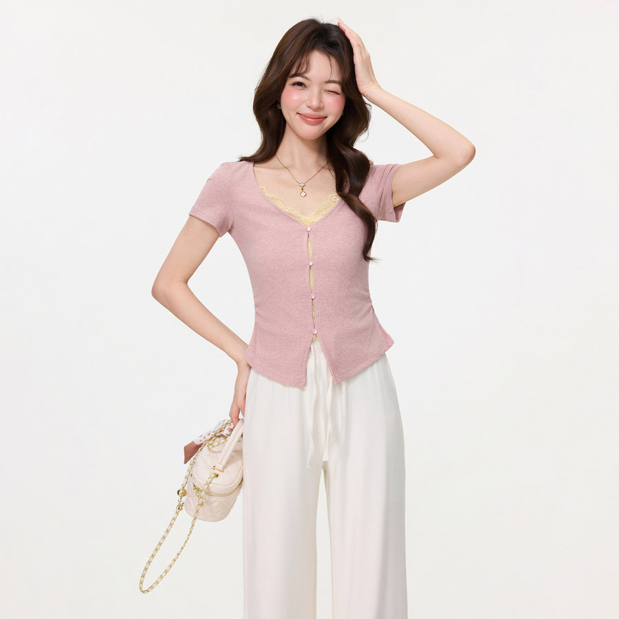 Top de Malha Rosa com Renda e Abertura Central — Estilo Doce