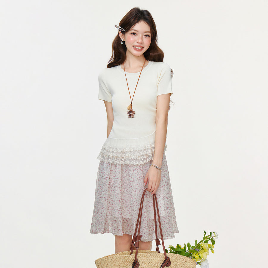 Top de Malha com Renda na Bainha — Estilo Coreano